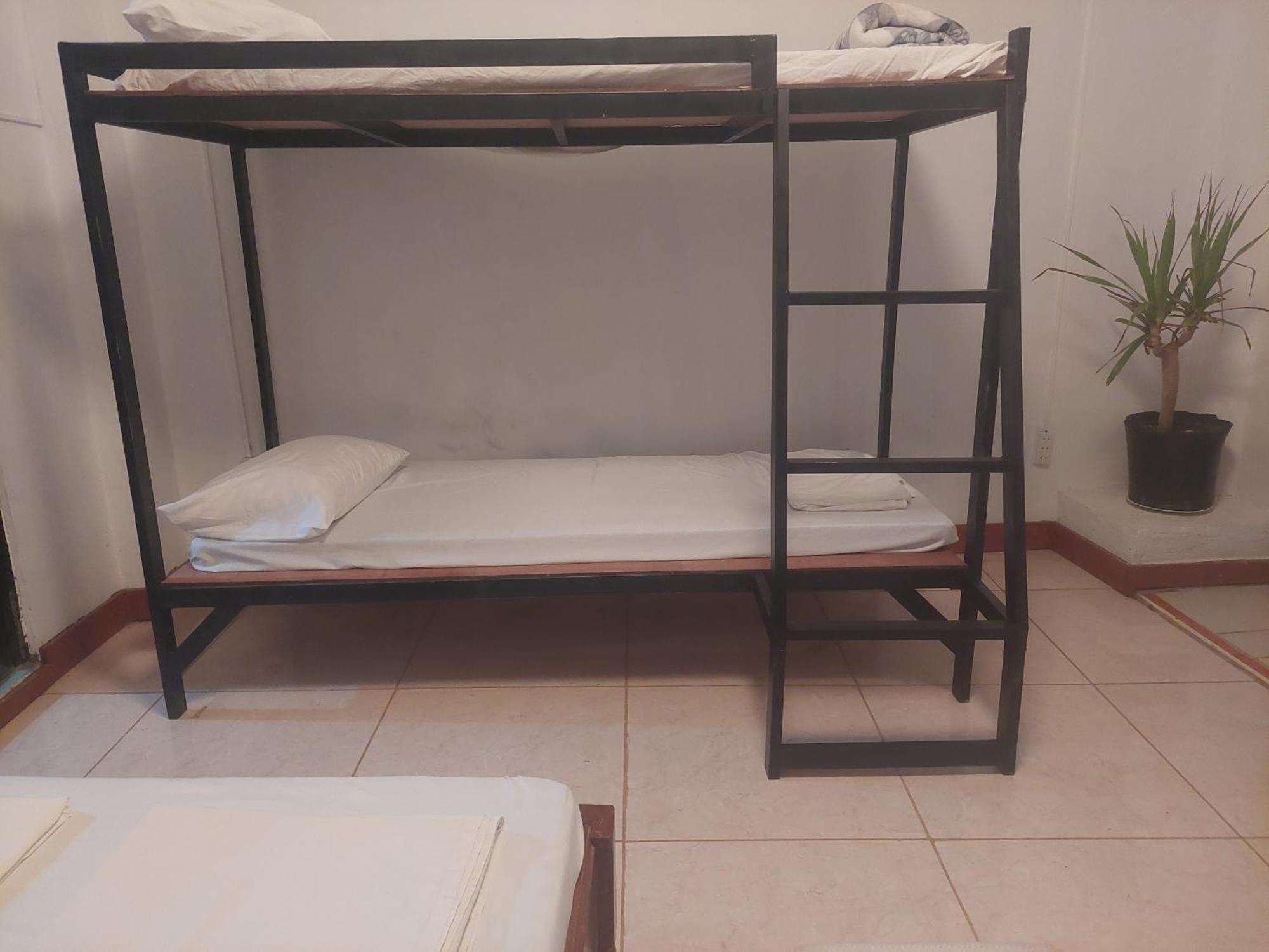 Larmar Bed And Breakfast Puerto Princesa Esterno foto