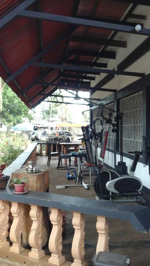 Larmar Bed And Breakfast Puerto Princesa Esterno foto