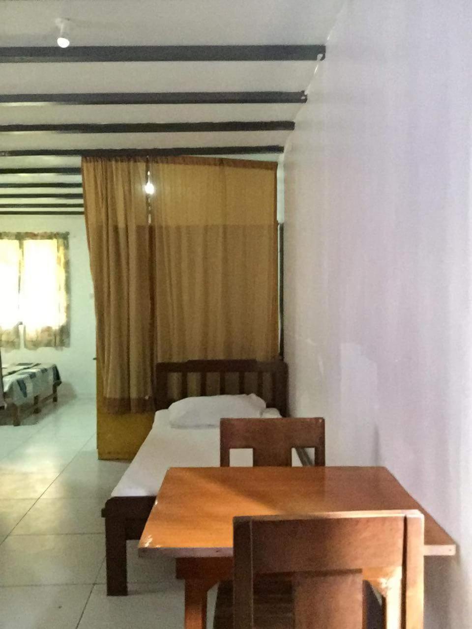 Larmar Bed And Breakfast Puerto Princesa Esterno foto