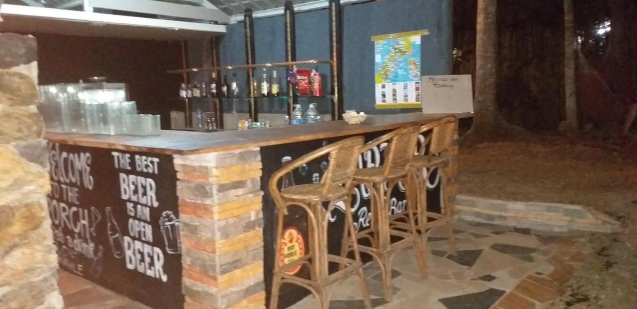 Larmar Bed And Breakfast Puerto Princesa Esterno foto