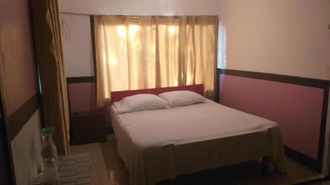 Larmar Bed And Breakfast Puerto Princesa Esterno foto
